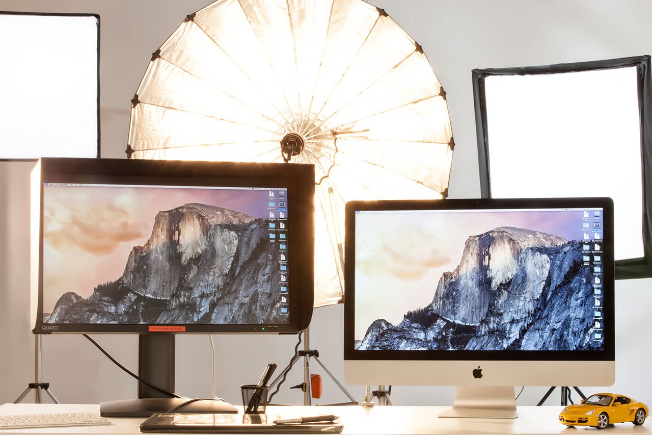 luci e computer per noleggio studio fotografico a milano