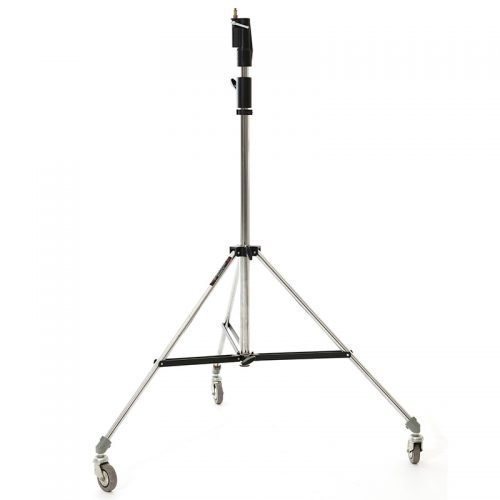 manfrotto stativo con ruote per noleggio studio fotografico a milano